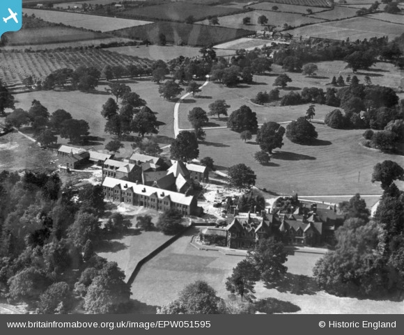 he Convent of the Good Shepherd alongside Iden Manor, Staplehurst, 1936..JPG
